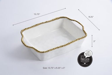 Photo of the rectangle dish with its measurements of 13.75" x 9.25" x 3"